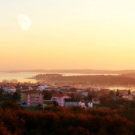 Apartments Regi Медулин Экстерьер фото